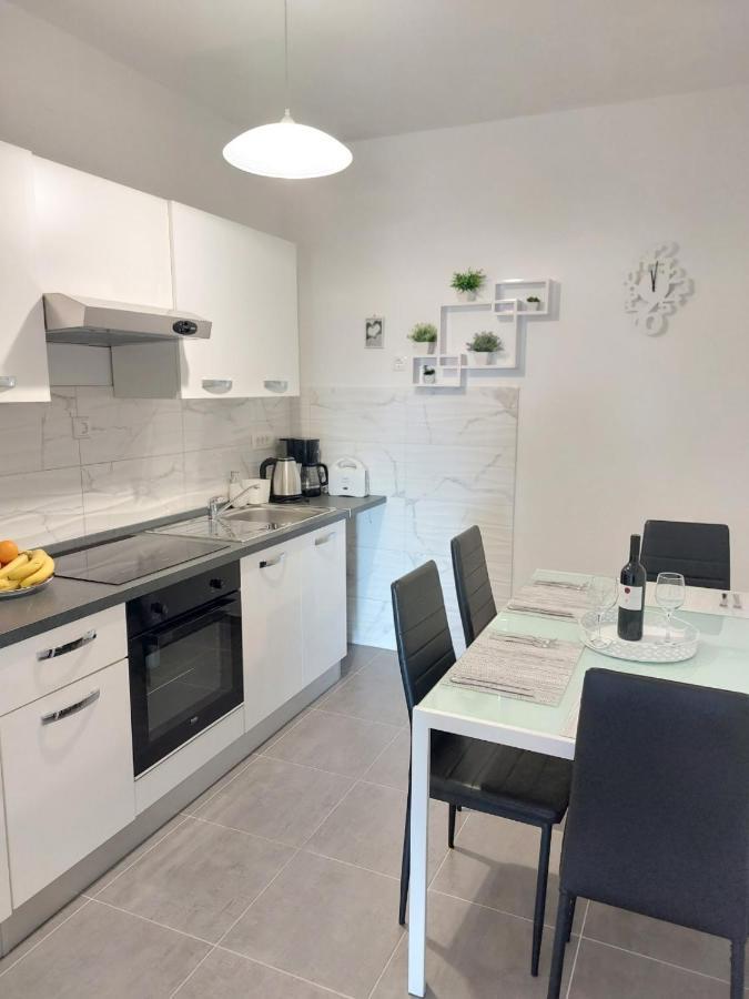 Marija Anchor Appartement *